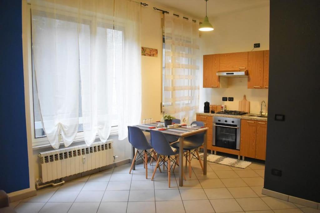 Guest House Manzoni Комо Екстериор снимка